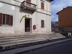 Barberino. Degrado e problemi di sicurezza per l'Ufficio Postale. La denuncia e la foto...