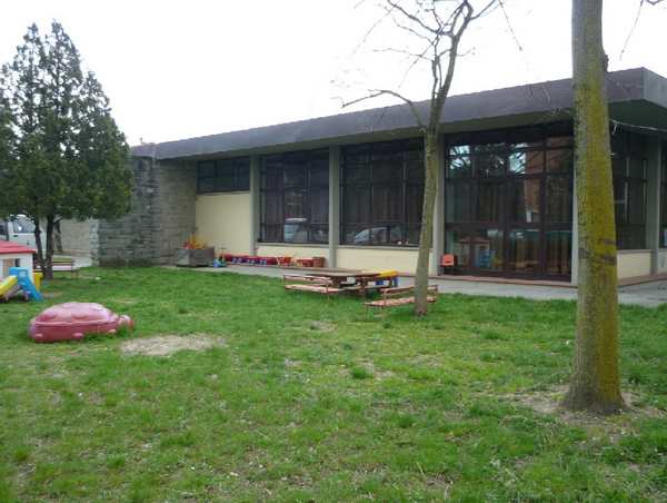 Atti vandalici alle scuole di Borgo, Vicchio e Dicomano. Raid nella notte