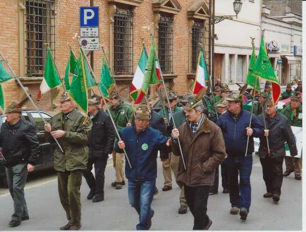Alpini. Domenica 16 ritrovo a Montesenario...