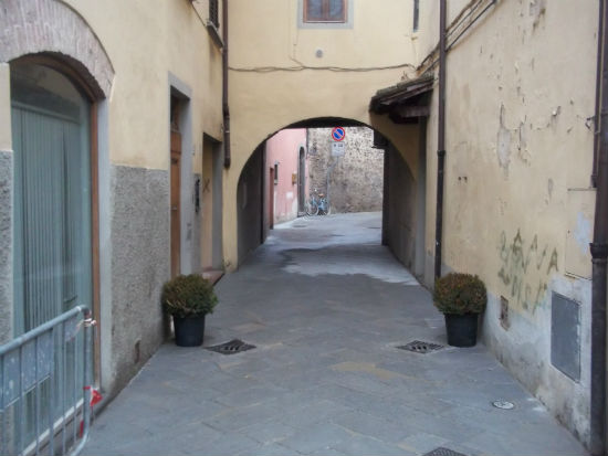 Borgo. Sabato mostra e rinfresco in Via San Martino, la più antica del centro...