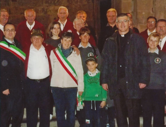 Alpini in festa per il gemellaggio tra Borgo e Viu’. Foto e cronaca