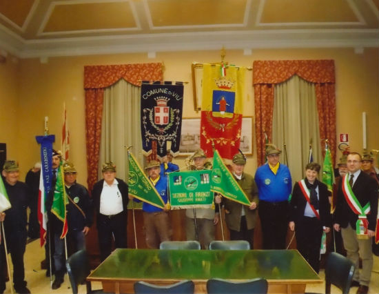 Alpini in festa per il gemellaggio tra Borgo e Viu’. Foto e cronaca