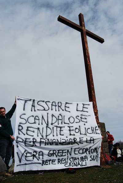 Monte Gazzaro. Foto e cronaca dell'escursione 'anti-eolico'