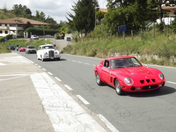 Mugello & Motori. Successo (e foto) del raduno d’auto d’epoca...