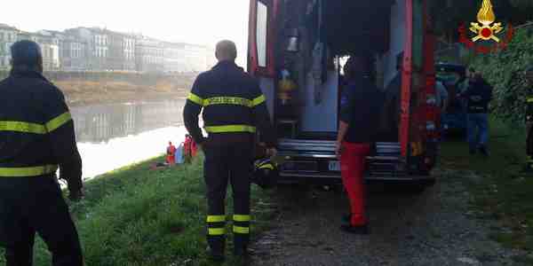 Di un ragazzo il cadavere misterioso trovato in Arno. Aggiornamenti