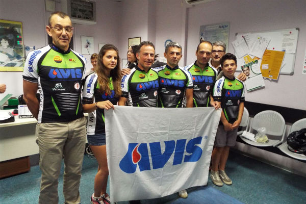 Ferri Taglienti ed il Vicchio Bike per l'emergenza sangue