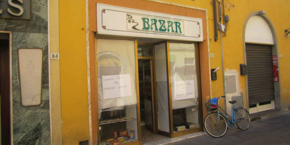 Chiude il Bazar . Borgo perde un altro negozio storico