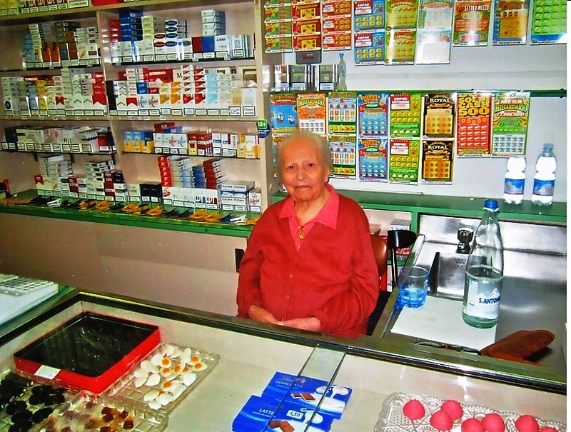 Marina Nencetti. Una vita nella tabaccheria del Corso