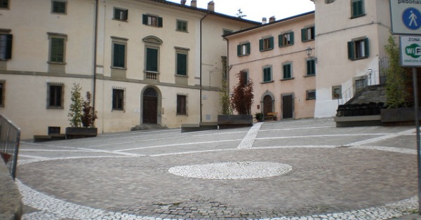 Licenziata dopo nove anni la bibliotecaria di Palazzuolo. Non un ringraziamento, la lettera spopola il web