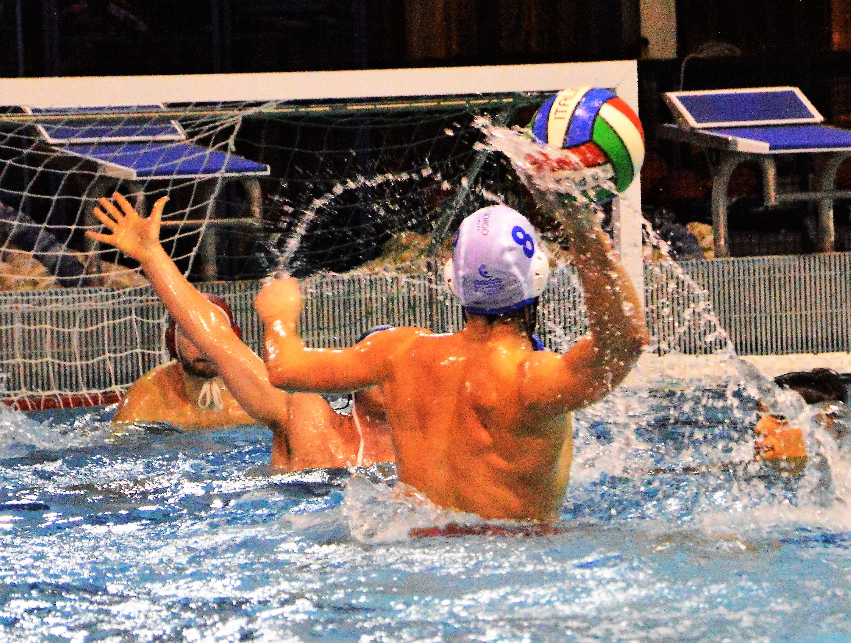 Pallanuoto mugello. Importante vittoria a Carrara