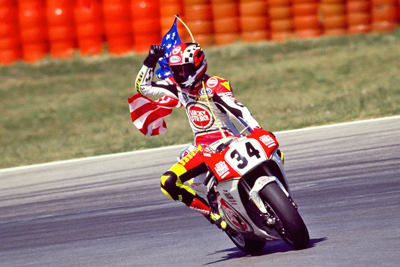 Kevin Schwantz al Mugello. Il mito anni '90 per autografi e foto con i fan