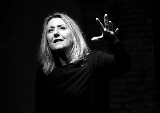 Carlina Torta e l'incapacità di accettare realtà e tradizioni differenti