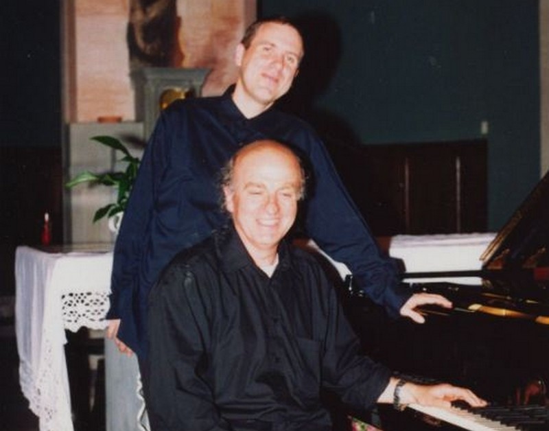 Don Bruno Brezzi con il grande pianista Alexander Lonquich