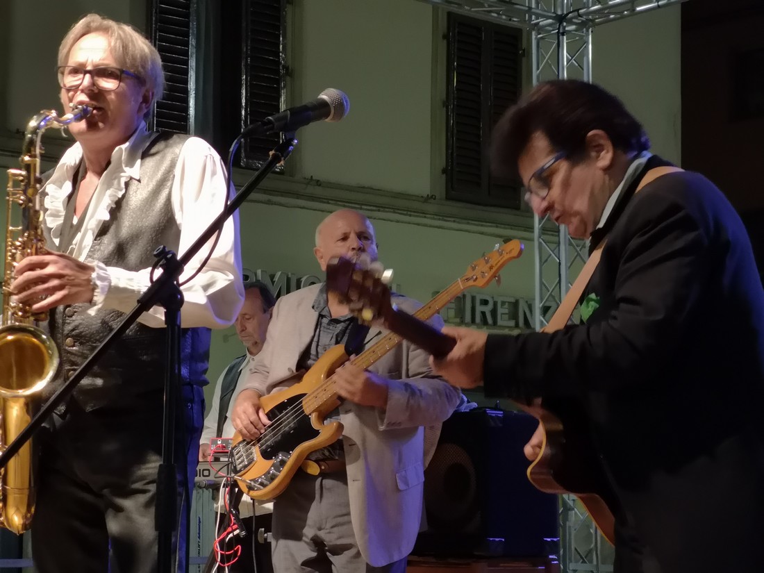 Lo straordinario Rock and Roll di Dennis & the Jets ha scatenato Vicchio