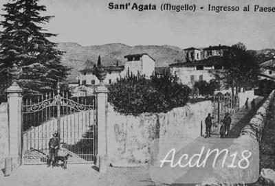 foto 3-a sinistra ingresso paese a destra villa aiazzi