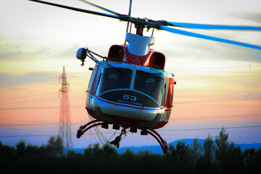 Incendio boschivo a Marradi. In campo anche due elicotteri dei pompieri