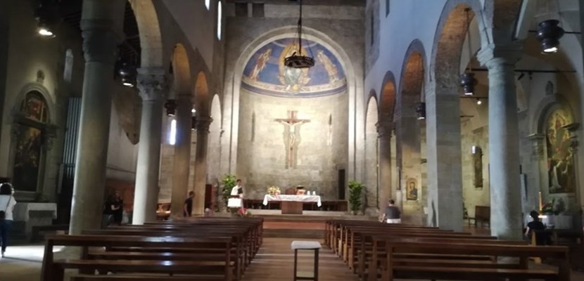 Interno della Pieve di San Lorenzo