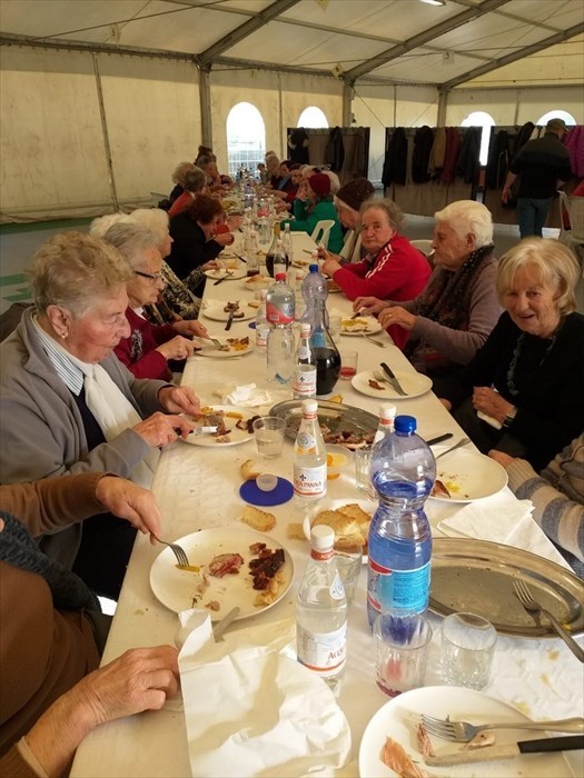 Pranzo per gli anziani