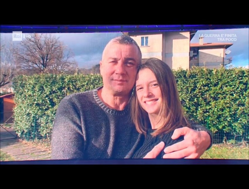 Paolo e la figlia Simona da Firenzuola in una foto inviata prima della trasmissione I Soliti Ignoti