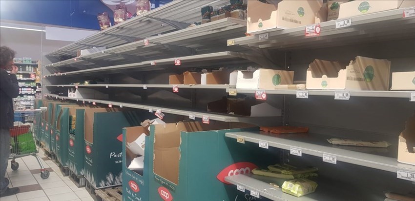 Situazione scaffali alla Coop di Figline Valdarno (FI) il 24/02/2020