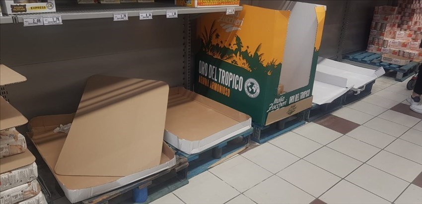 Situazione scaffali alla Coop di Figline Valdarno (FI) il 24/02/2020