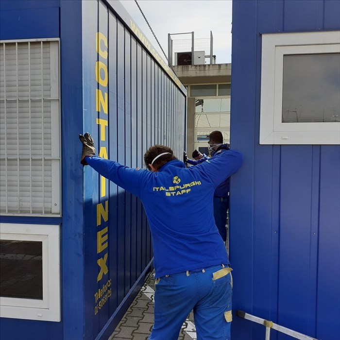 Campo di prima accoglienza per le persone in quarantena