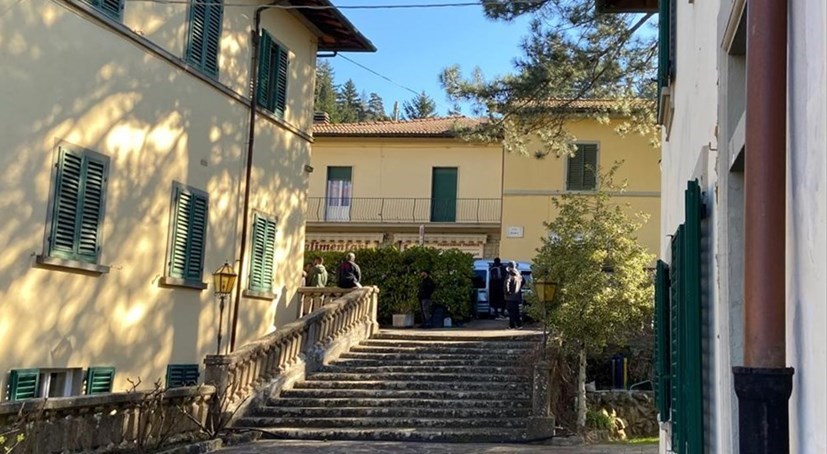 Esce dal Centro Quarantena Hotel Giotto, timori in paese. Ecco cosa era successo