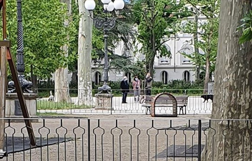 Piazza D'Azeglio il 1 maggio 2020