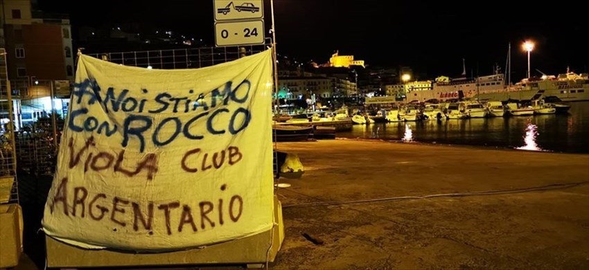 gli striscioni