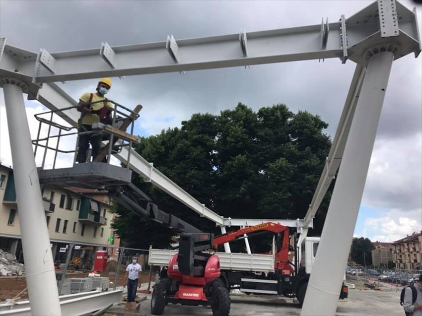 lavori in piazza dell'Isolotto