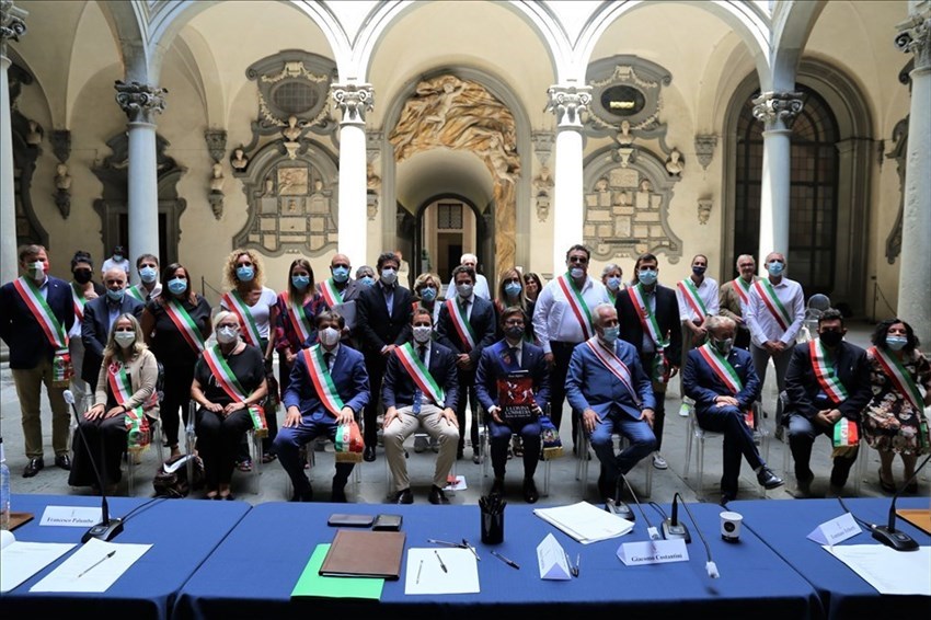 Cerimonia di siglatura dell'accordo delle "Vie di Dante"