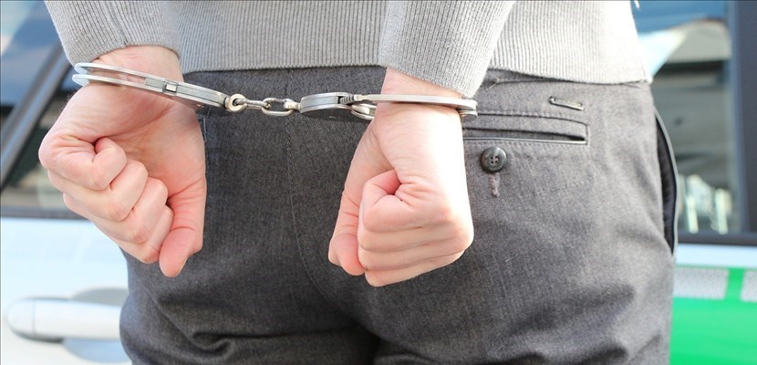 stalker in manette a Campi Bisenzio