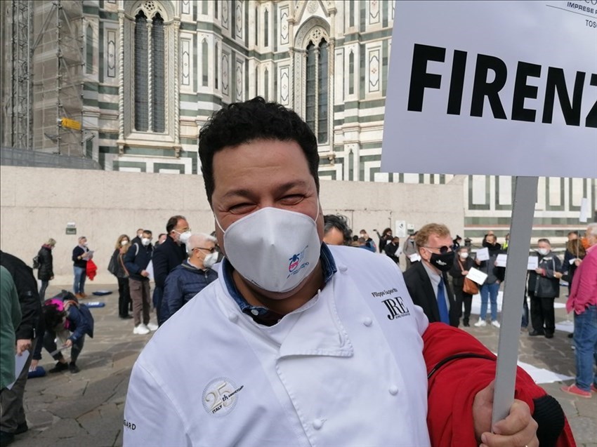 Filippo Saporito, La Leggenda dei frati