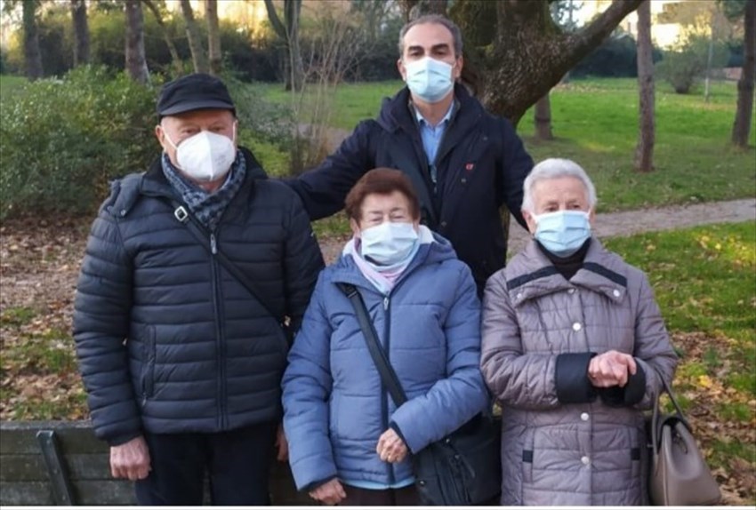 Bruno, Mafalda e Giuliana Naldi con Matteo Incerti