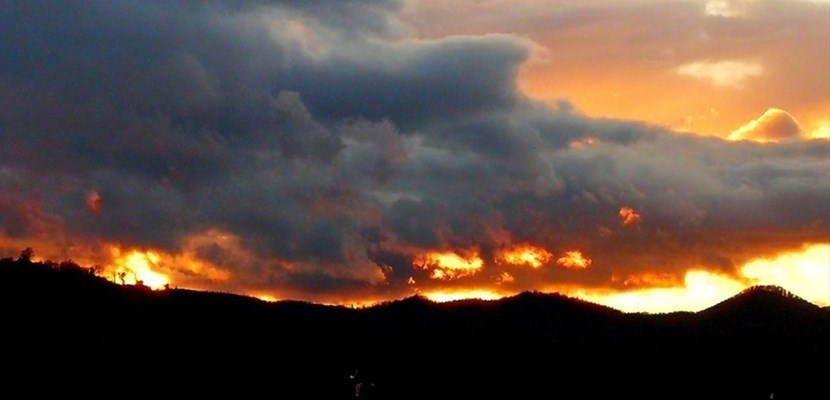 Rosso di sera... Ieri a Borgo cielo da foto