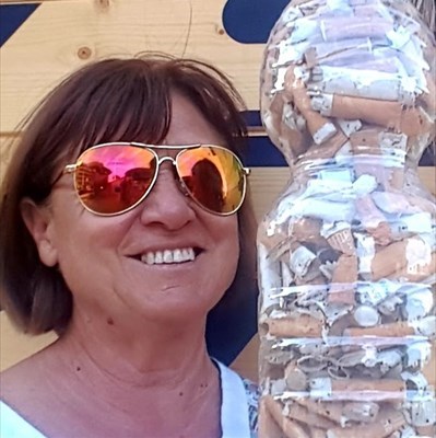 Patrizia: un sacco, una scopa, un paio di guanti e l’amore per Firenze