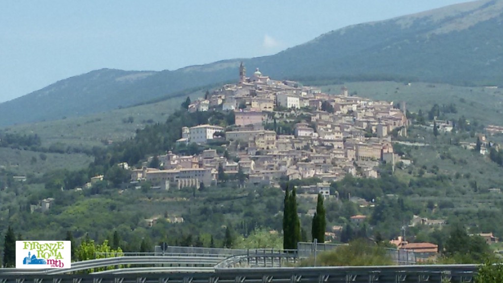 Firenze Roma in Mountain Bike. 5°-6°-7° tappa attraverso l'Umbria