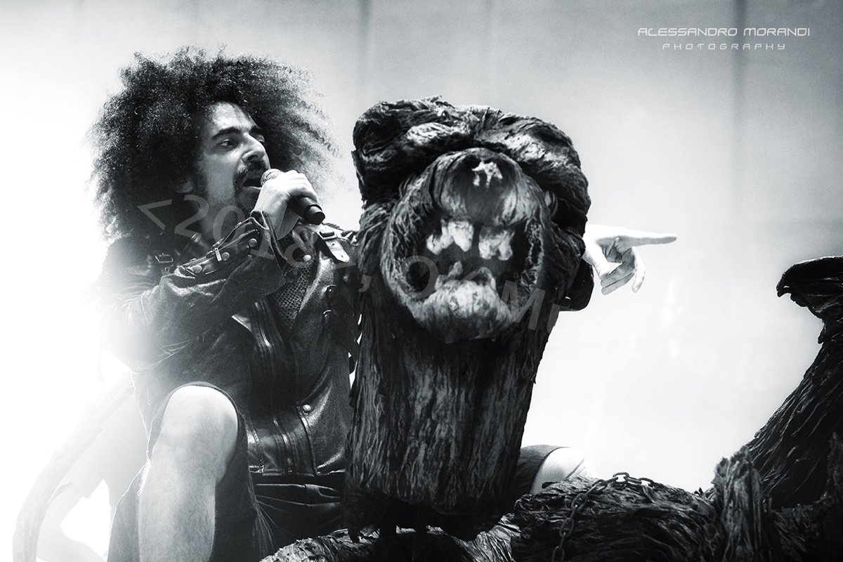 Caparezza incanta Prato. Le foto del concerto su OK!Mugello