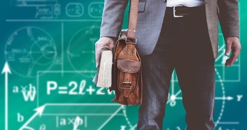 Vaccino Astrazeneca al personale scolastico. Tutti i dubbi, e la riflessione, di un lettore