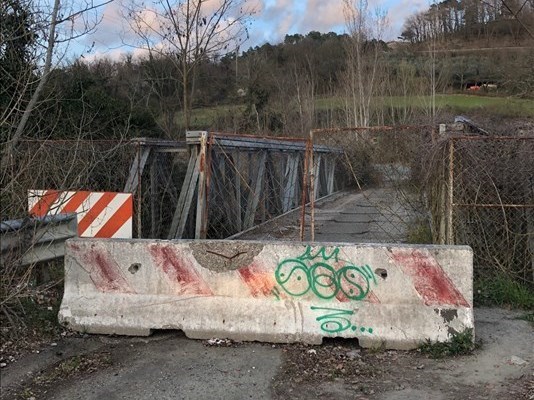 I cantieri fantasma in Mugello. Tra mancate bonifiche e danni ambientali