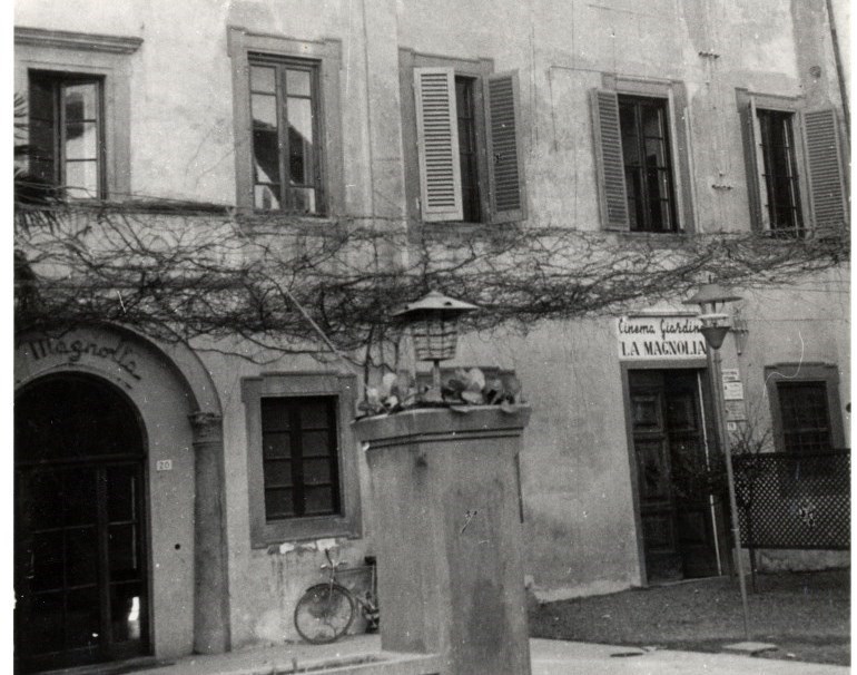 La storia del sacchetto di monete d'oro nel muro del palazzo della Magnolia